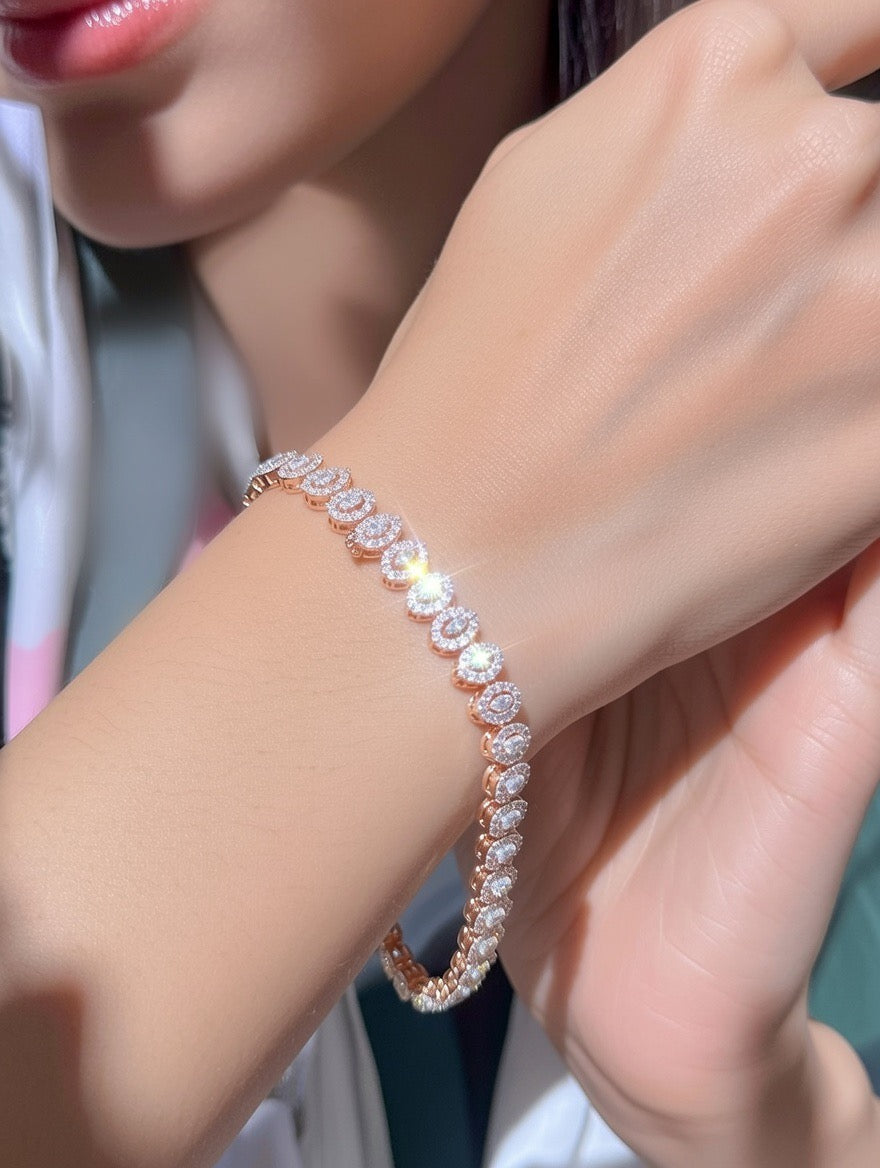 Diamond Pear Shape Bracelet set in Rose Gold
